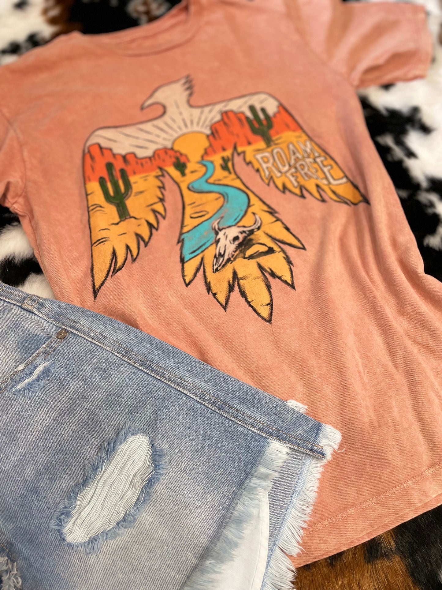 ROAM FREE OVERSIZED TEE